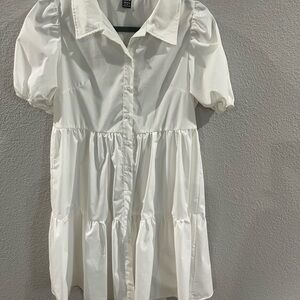 SHEIN Elegant White Button-Up Blouse